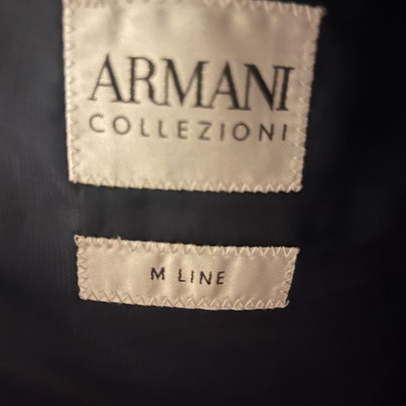 Armani Collezioni suit - 40 R. Navy blue with subtle check - Picture 4 of 4